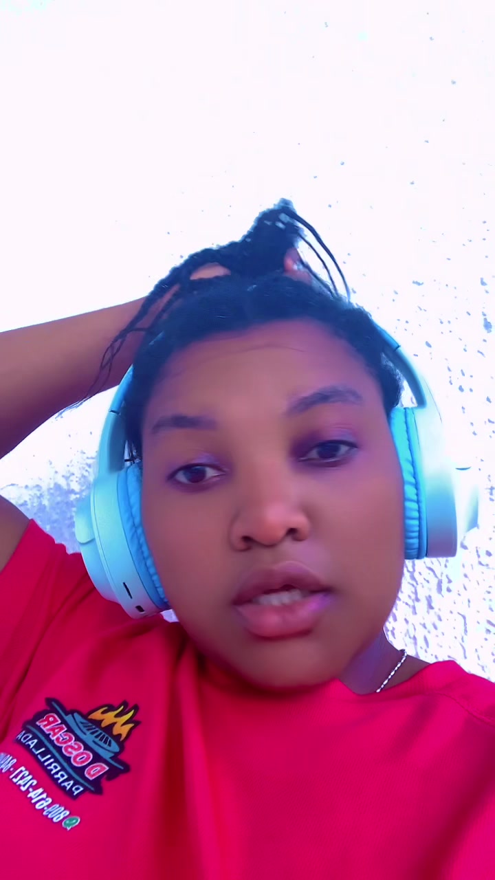 @navithaclervil8