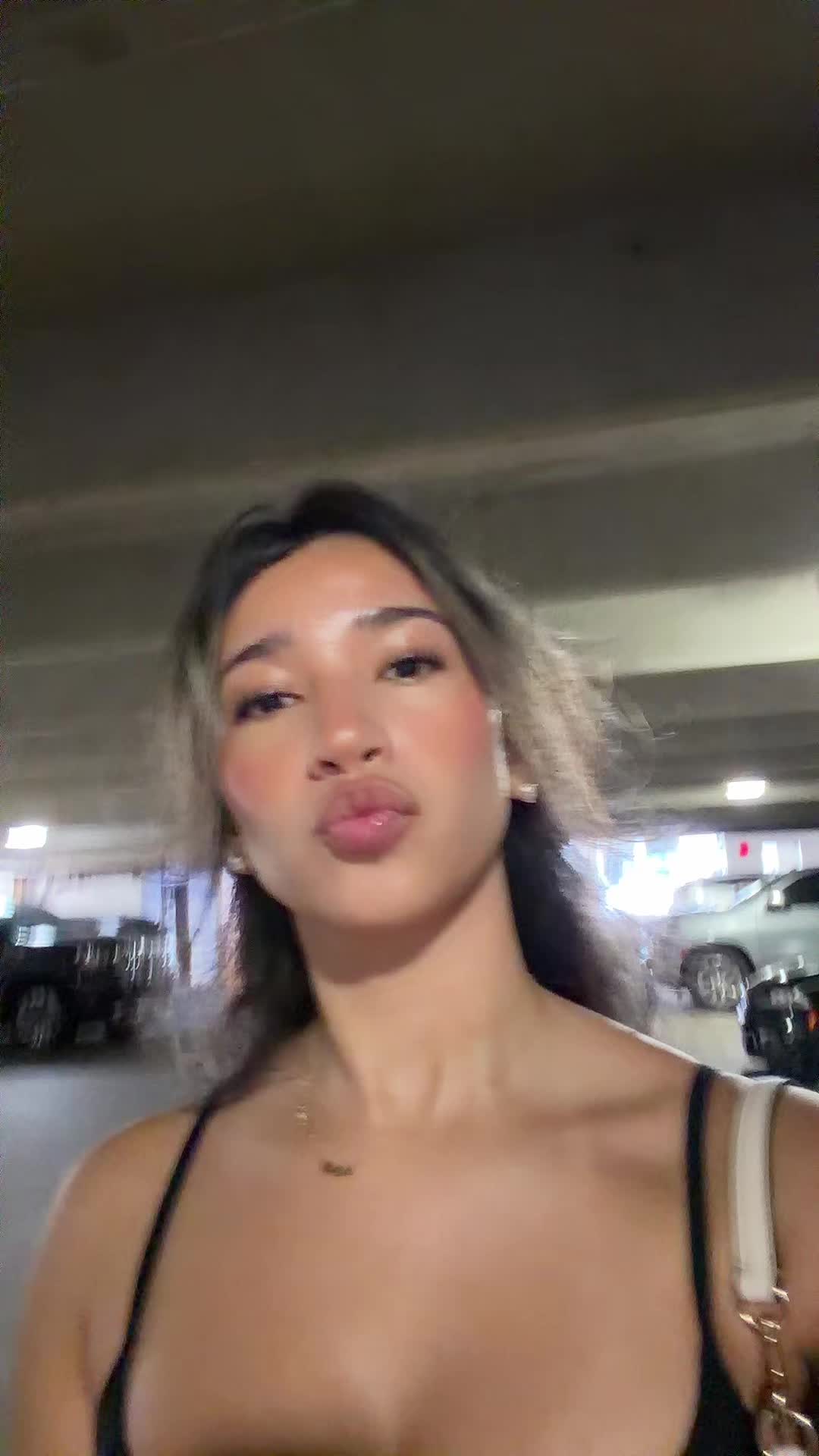 @Feryi Alexandra