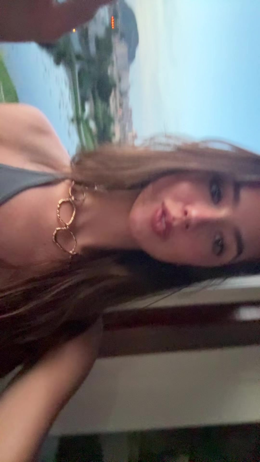@sᴏғíᴀ sᴀɴᴅᴏᴠᴀʟ