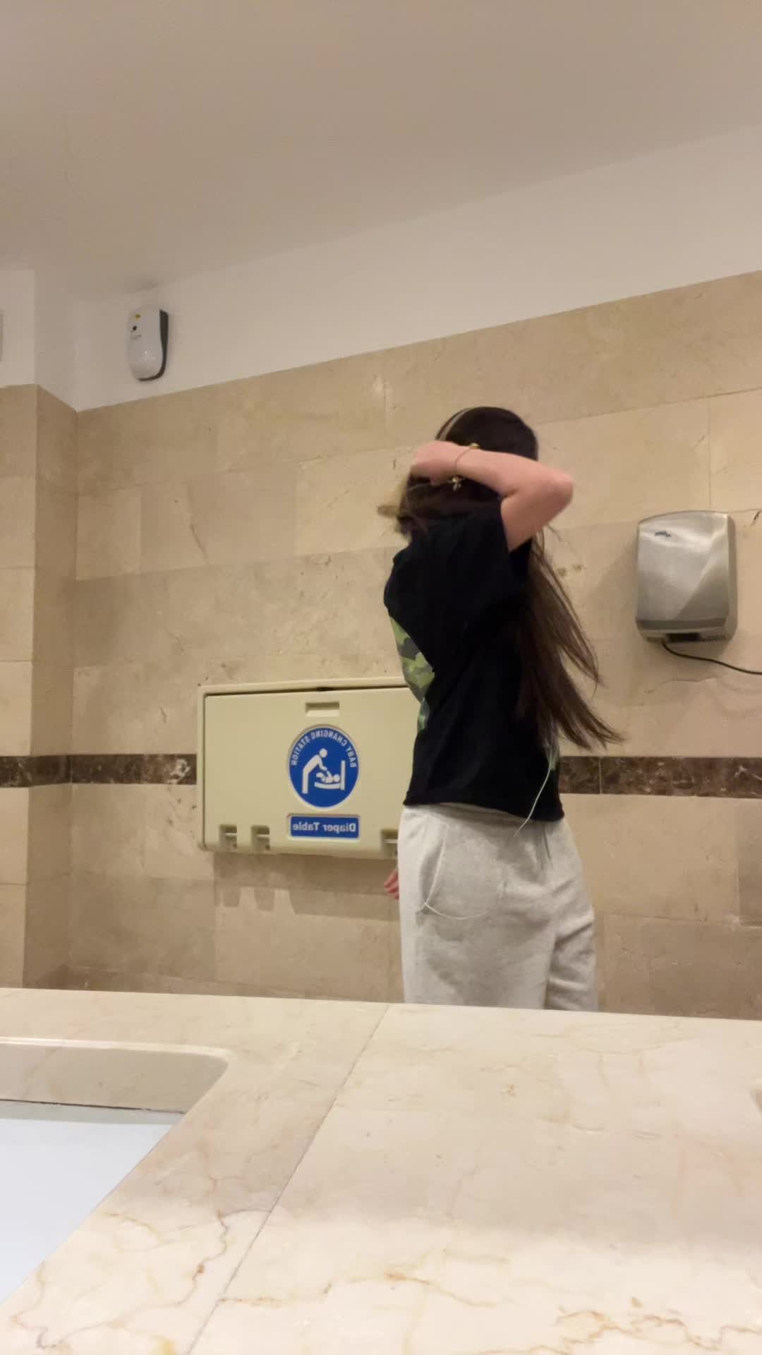 @Ř