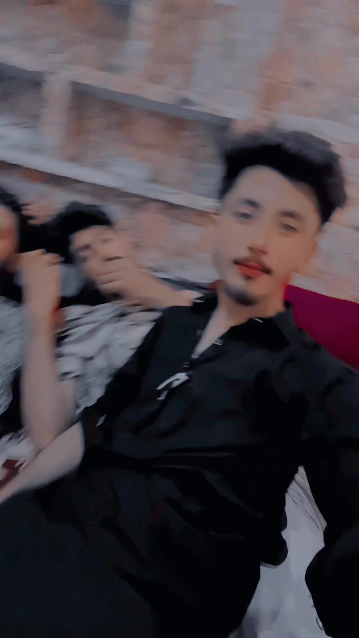 @/𝚒𝚝𝚜 𝚗𝚘𝚖𝚒/