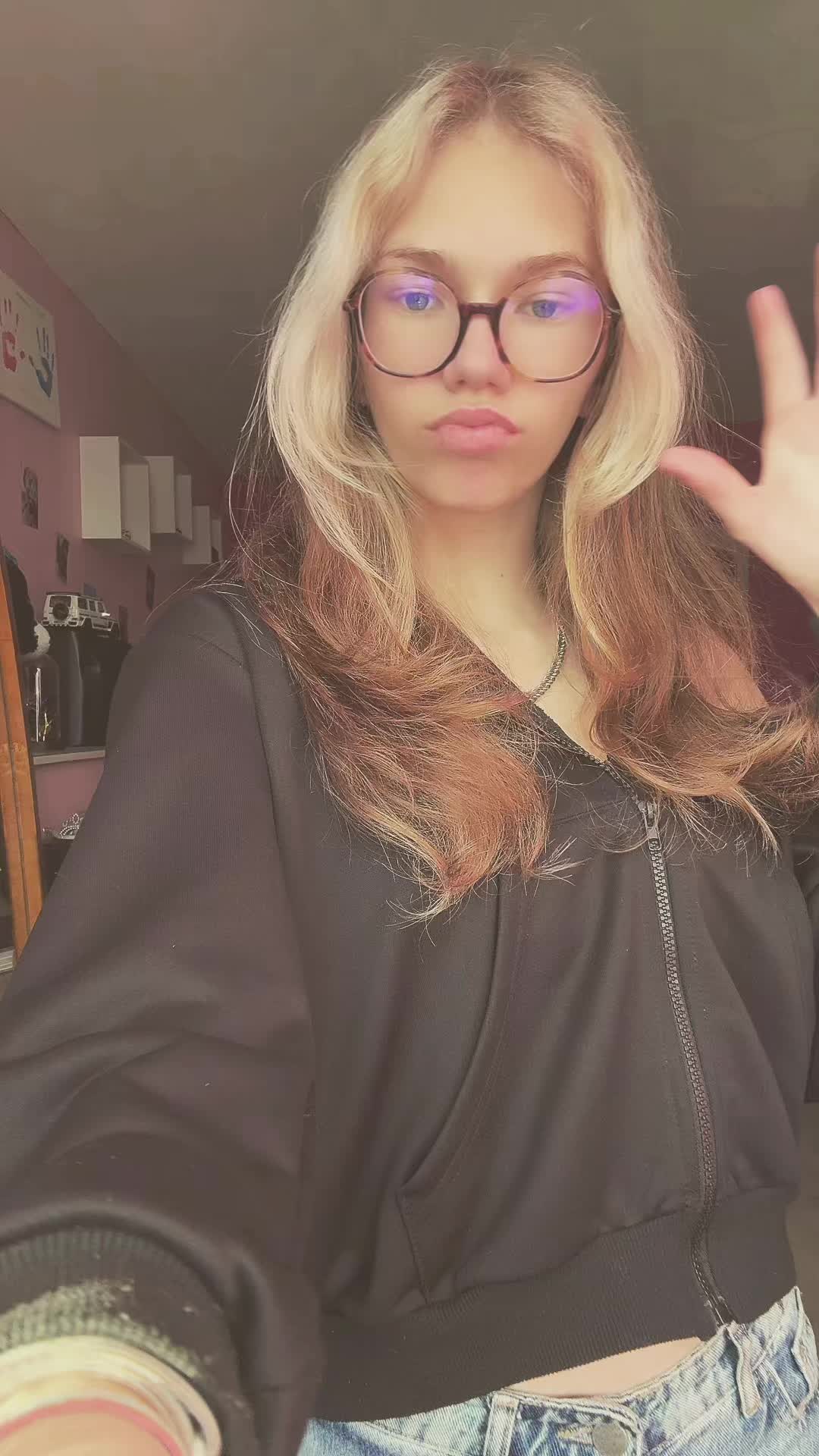 @amelyne_l