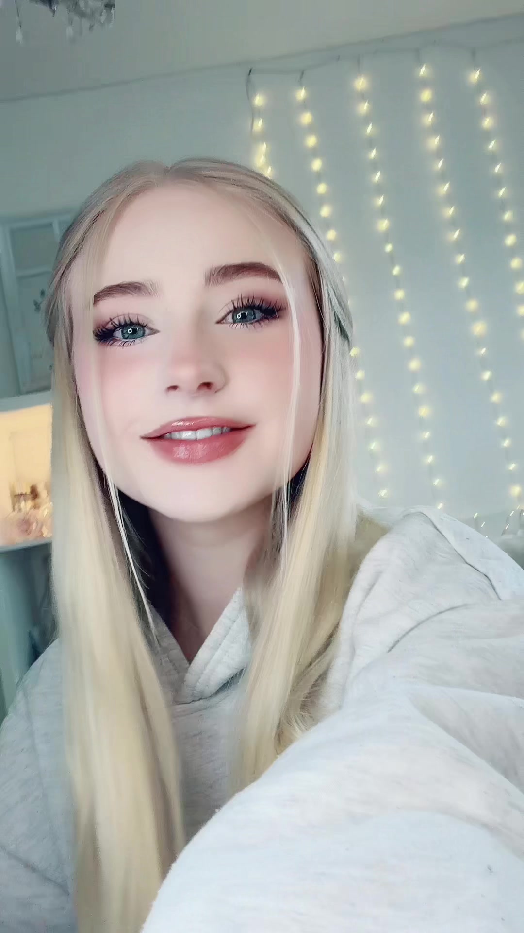 @Annabel Hughes 🦢🤍(mgmtbex)