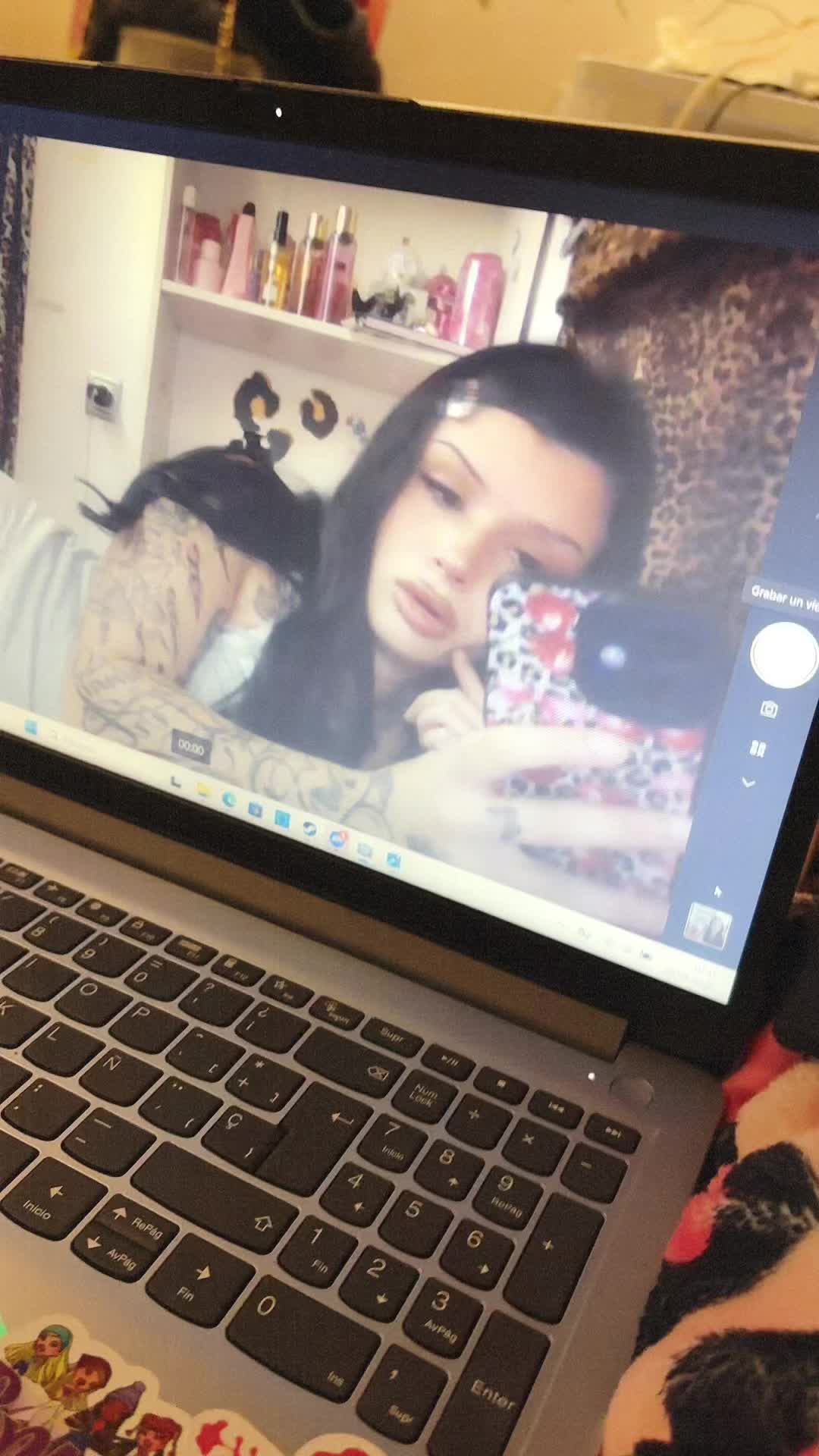 @N4yyy