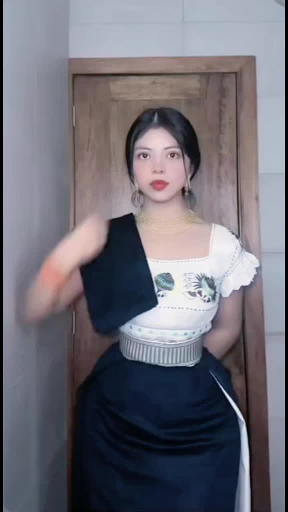 @nina_travez