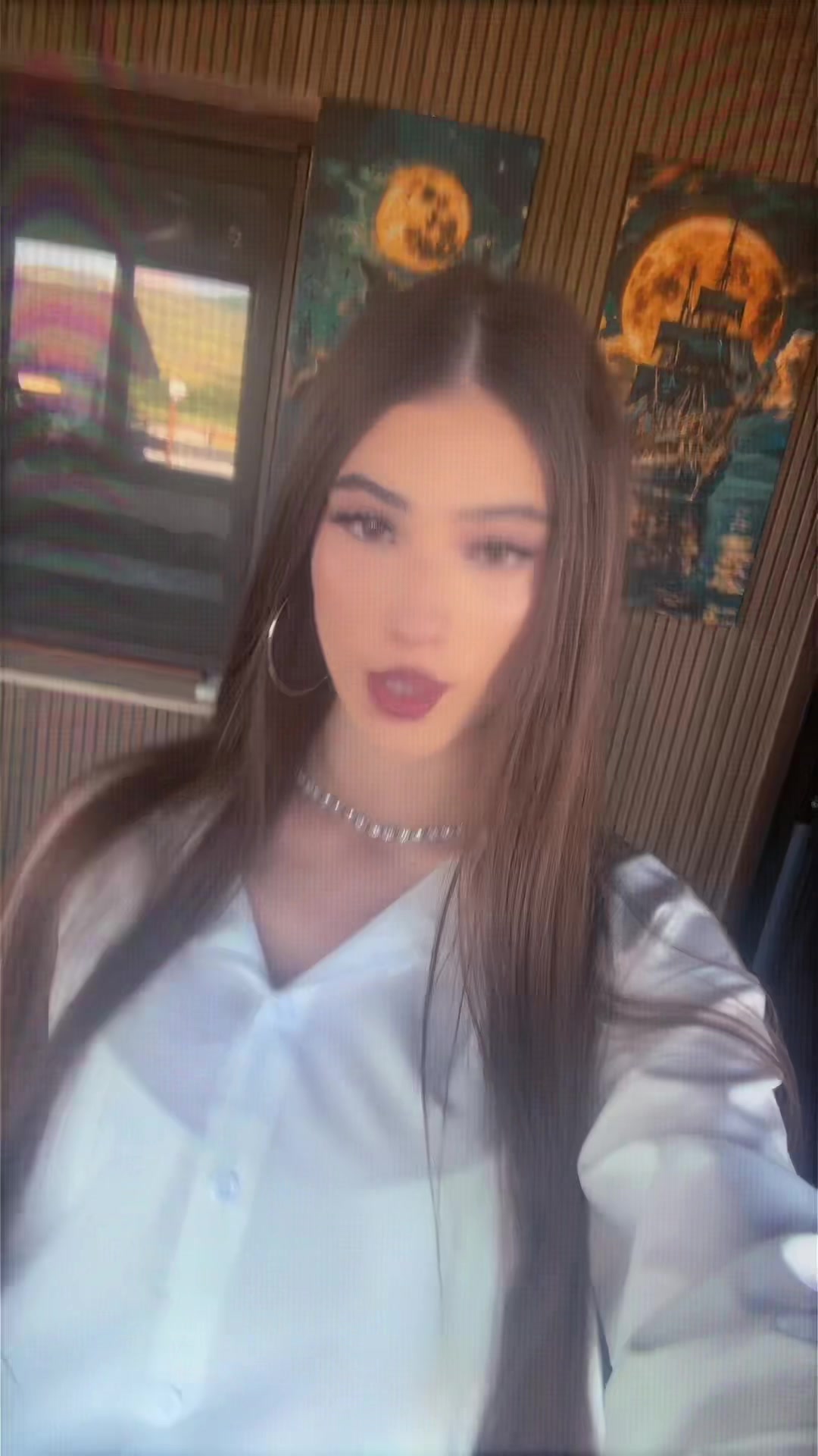 @Ianira