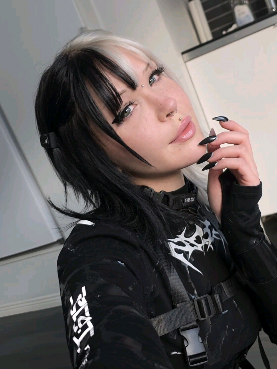 @ᴄʀᴜᴇʟʟᴀ