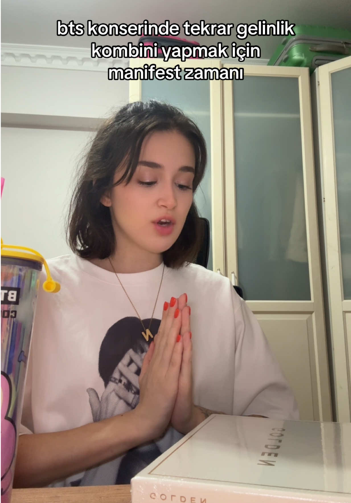 @🦋