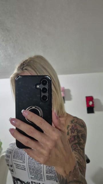 @mrs_lady_smiths