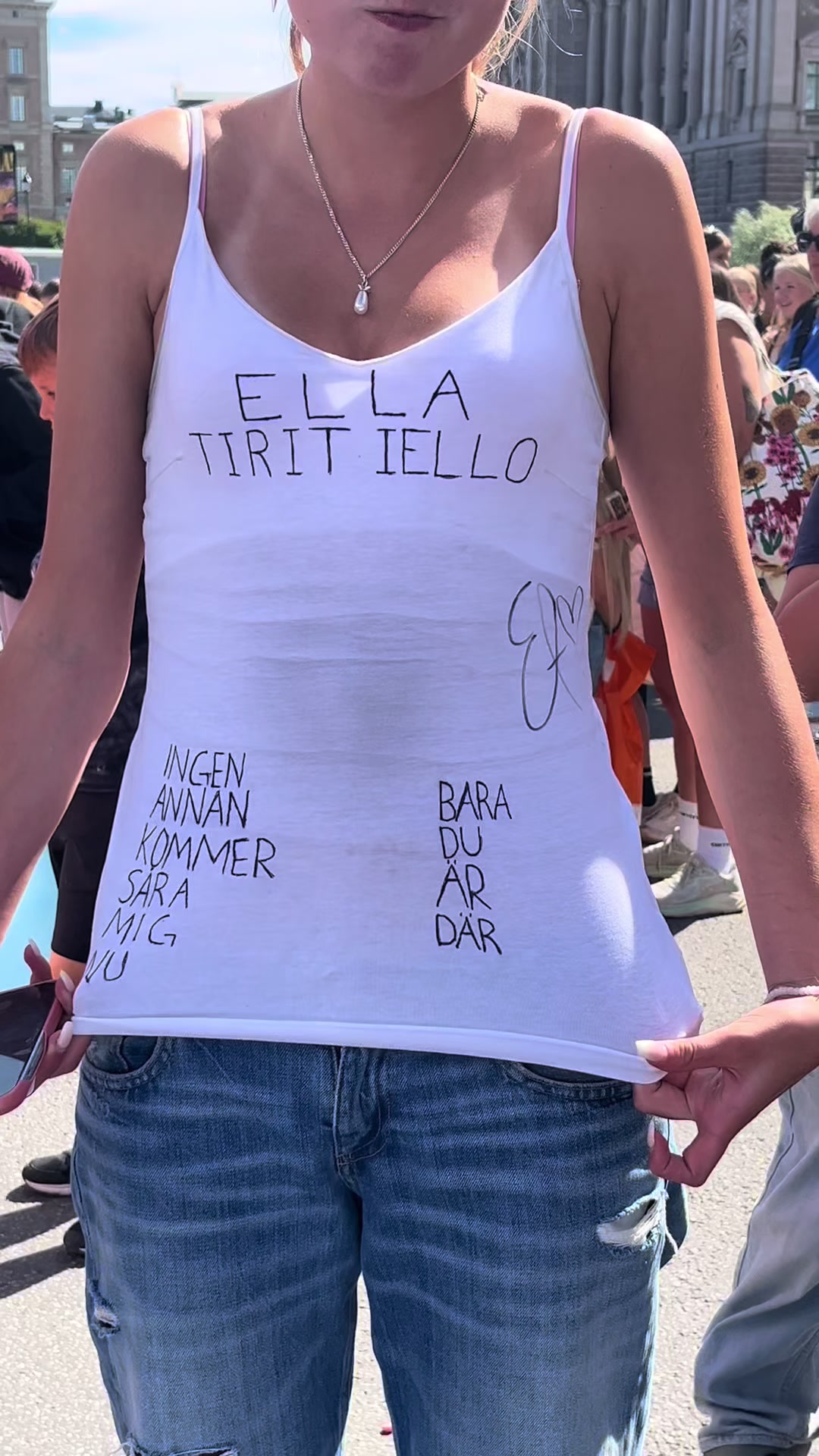 @Ella Tiritiello