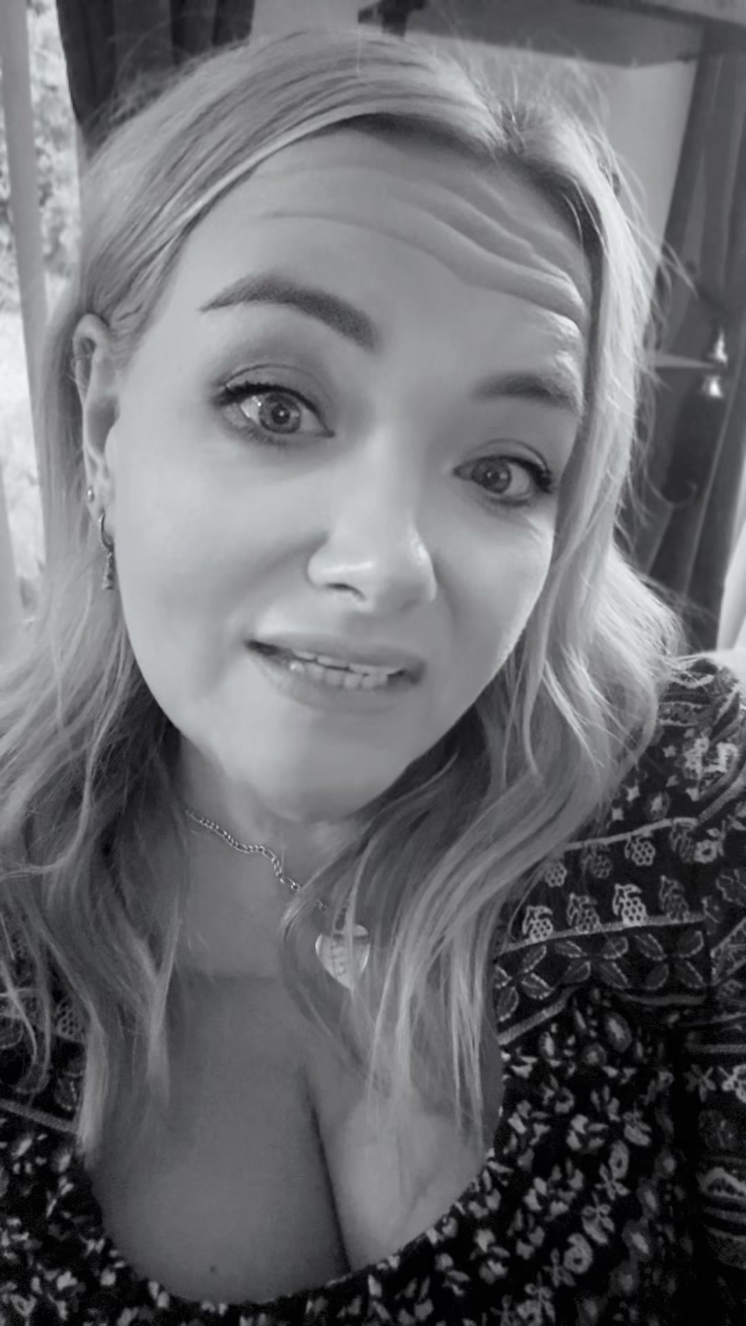 @MissxJules