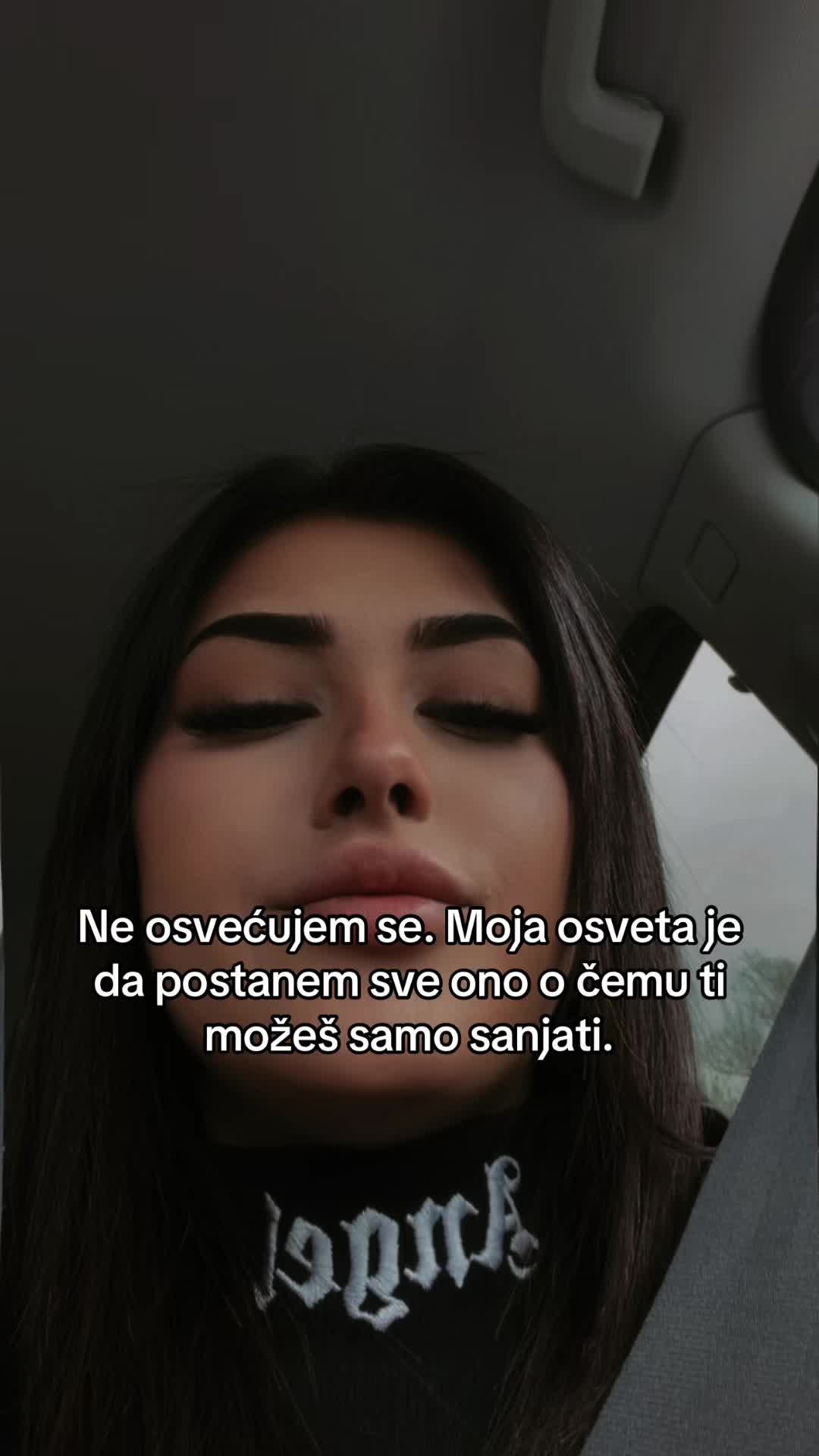 @Bella