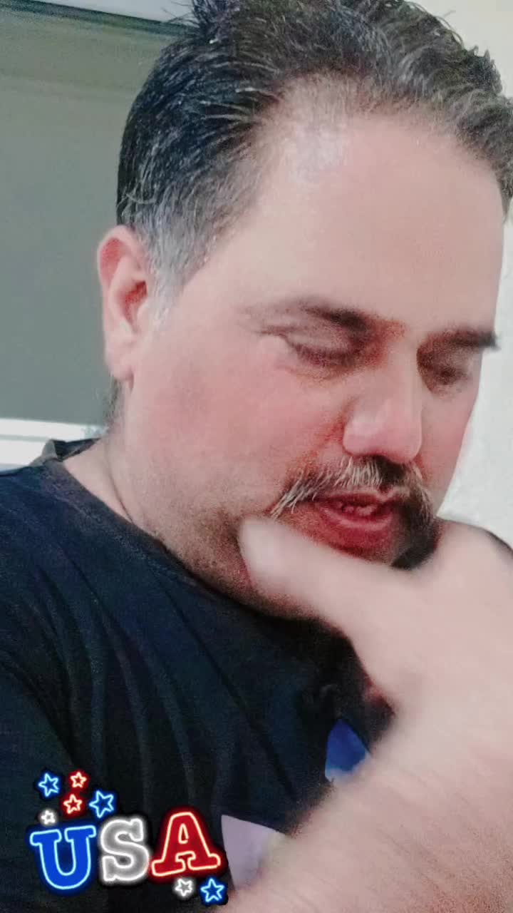 @,:",:"p;:r..e.:e.,;t#*🤟🤟