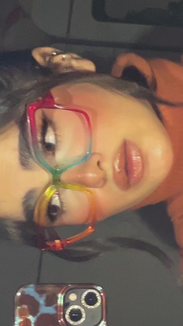 @smakamrn