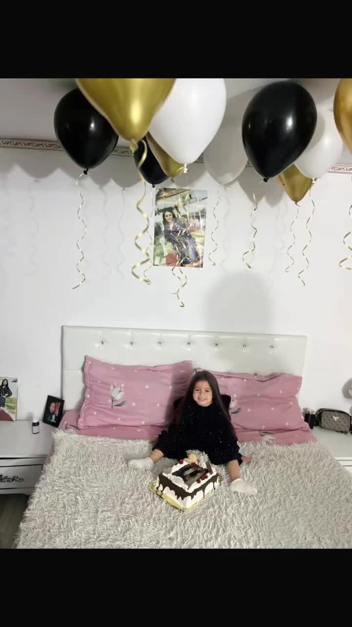 @Stefy Stefania