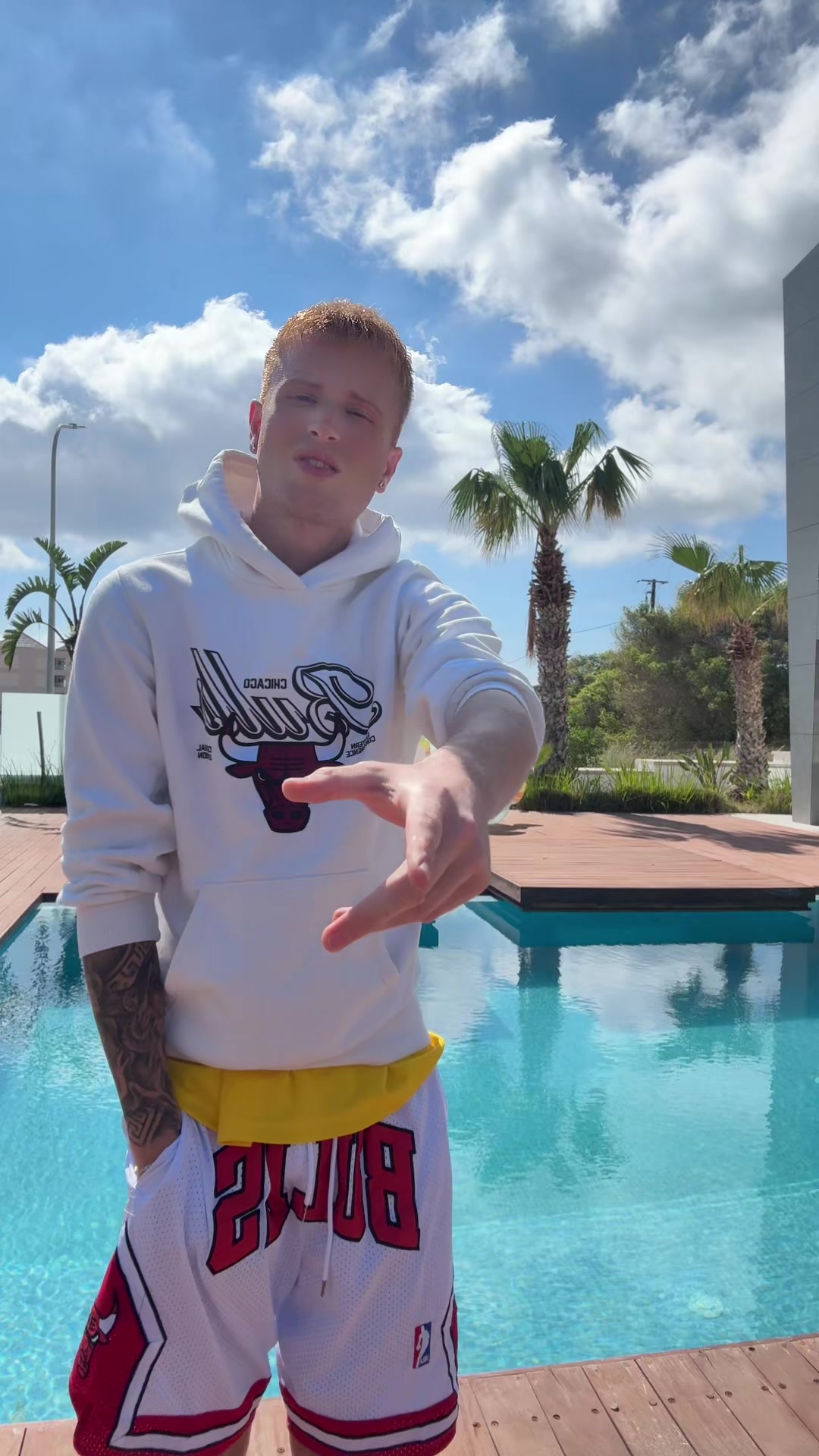 @valentino.ginger