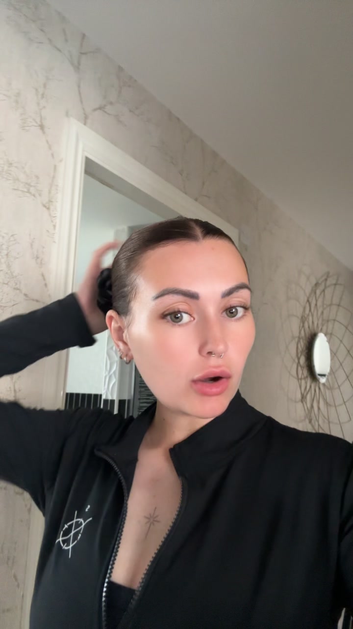 @nicolethepostie💋