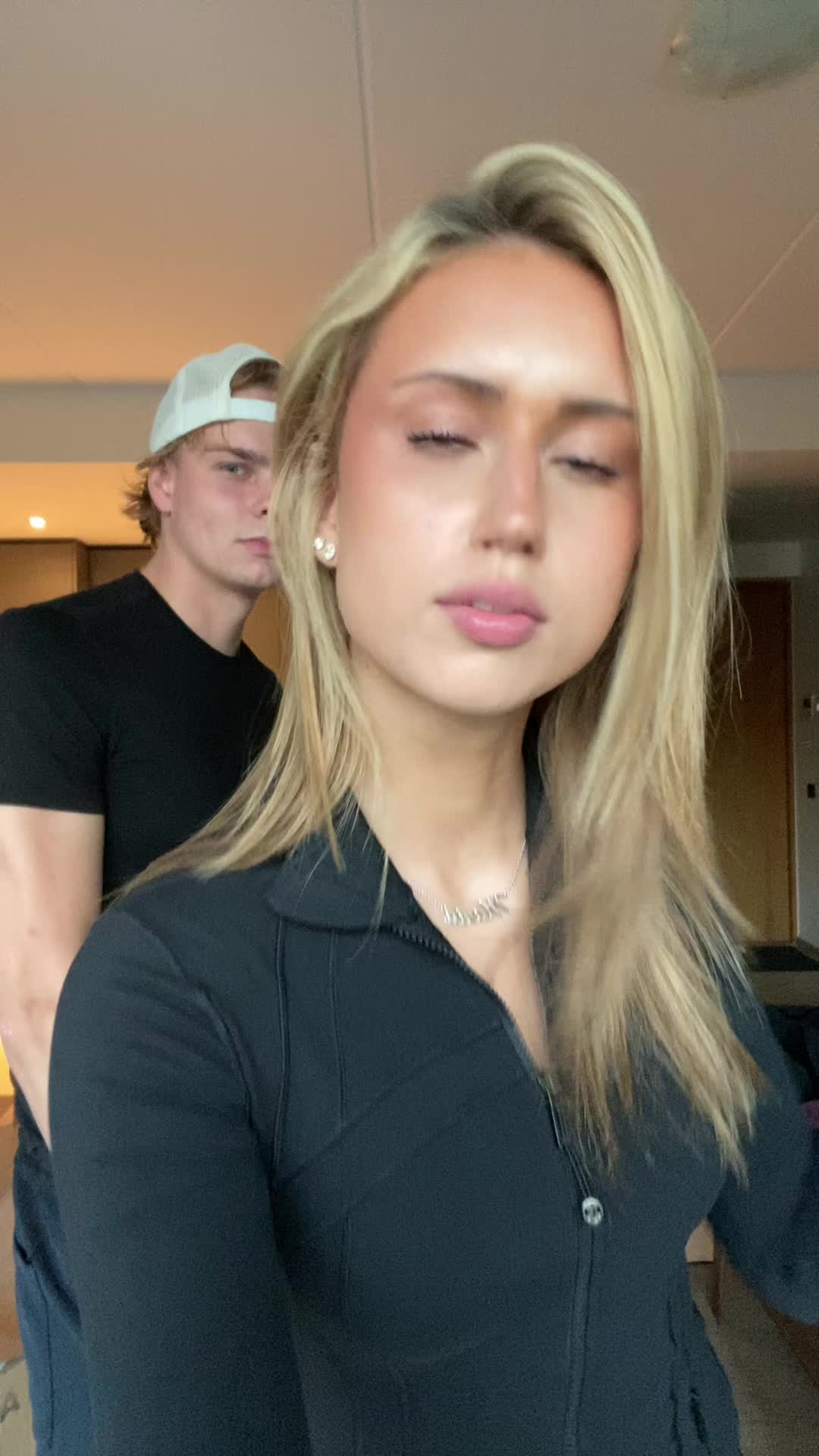 @maria