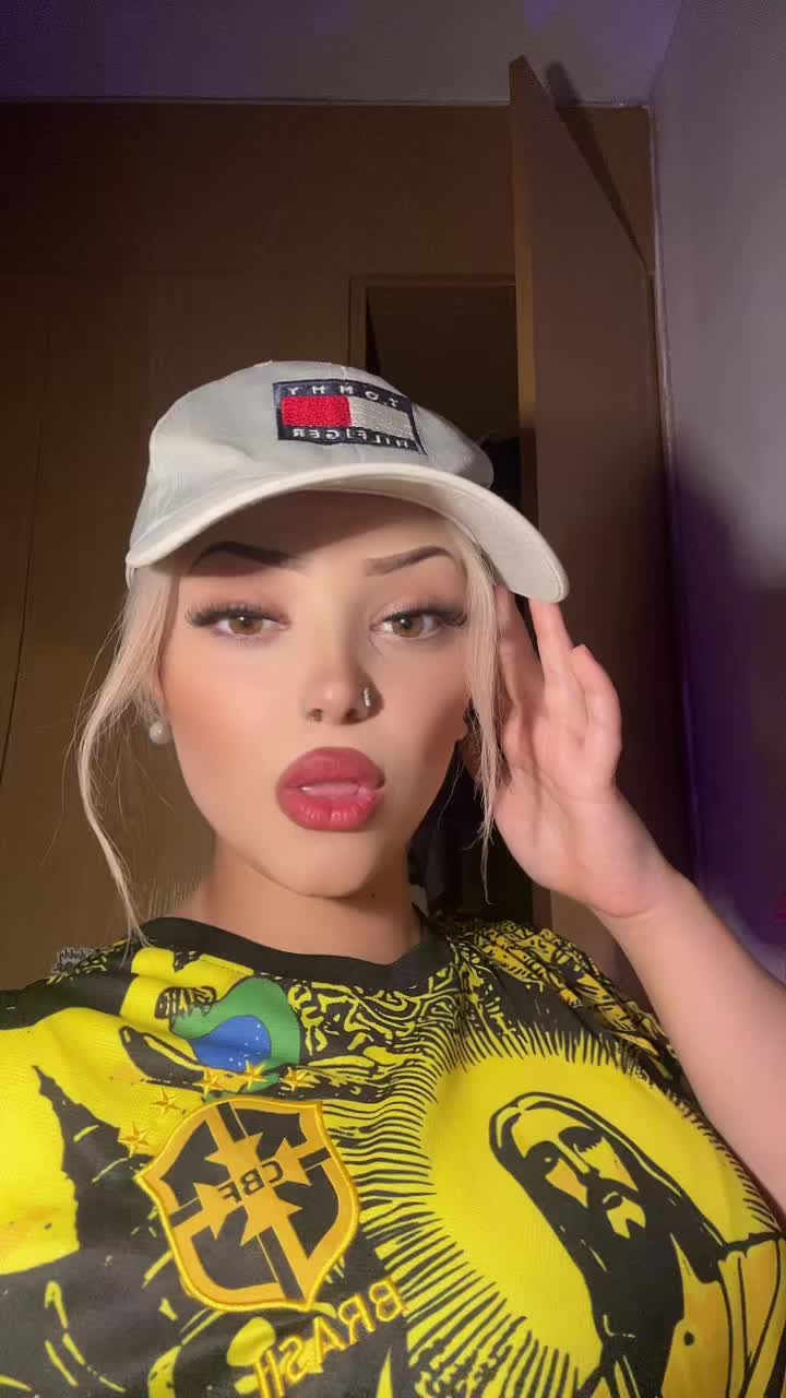 @𝓐𝓲𝓷𝓱𝓸𝓪🎀