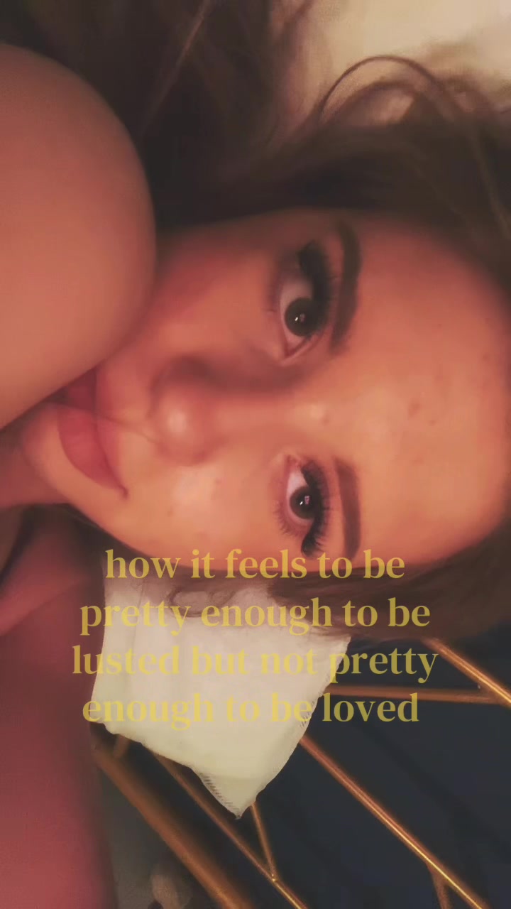 @𝐁𝐎𝐍𝐍𝐈𝐄 💞