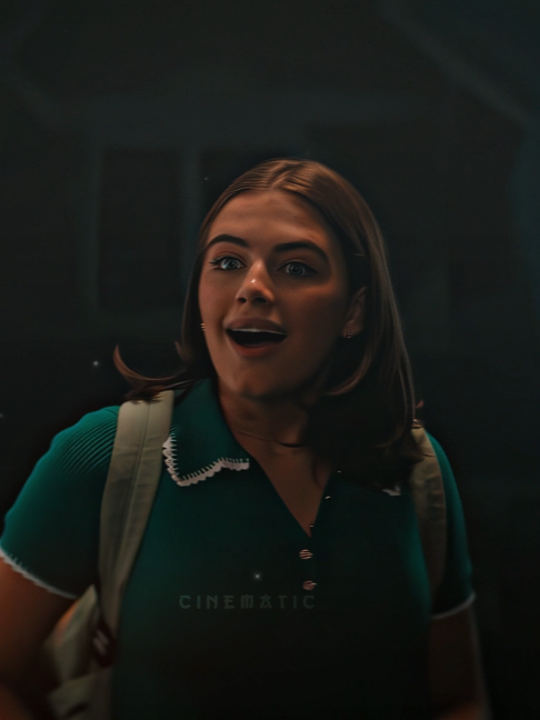 @Cinematic Bites🎥