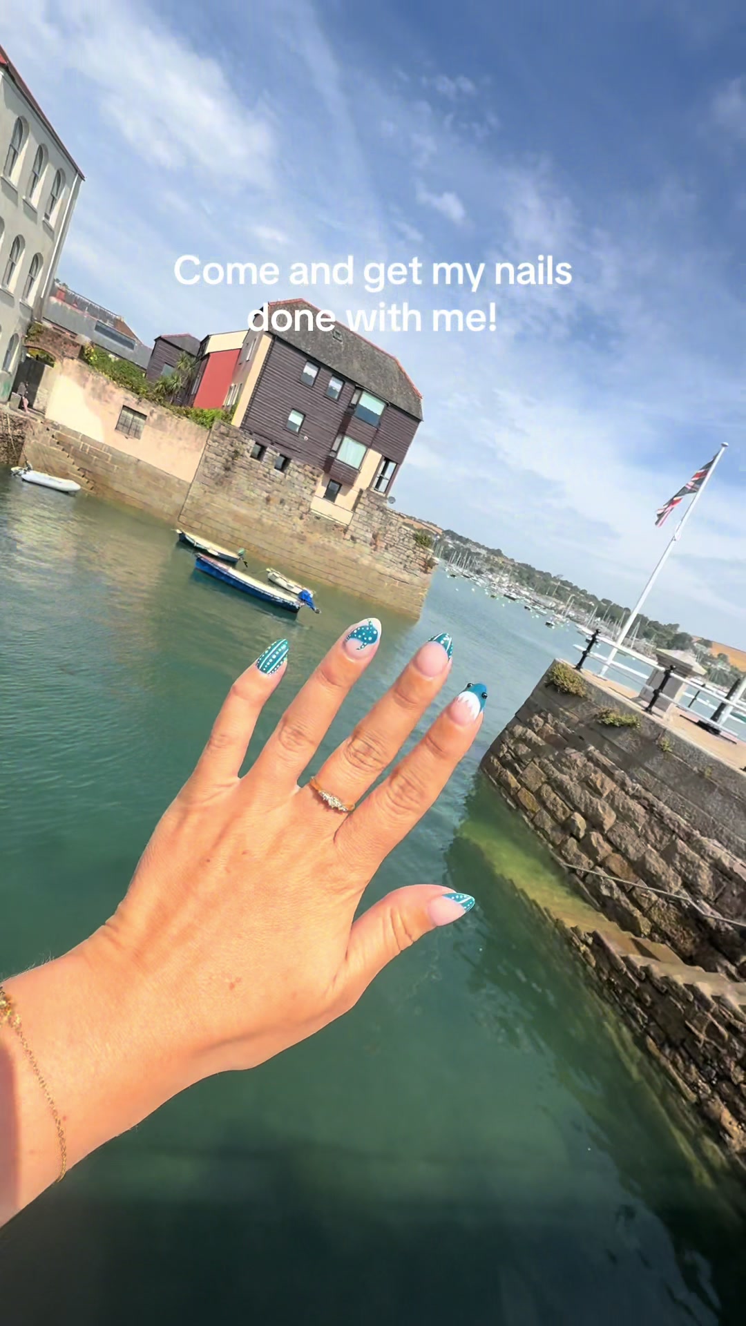 @Polly Frier | Content Creator