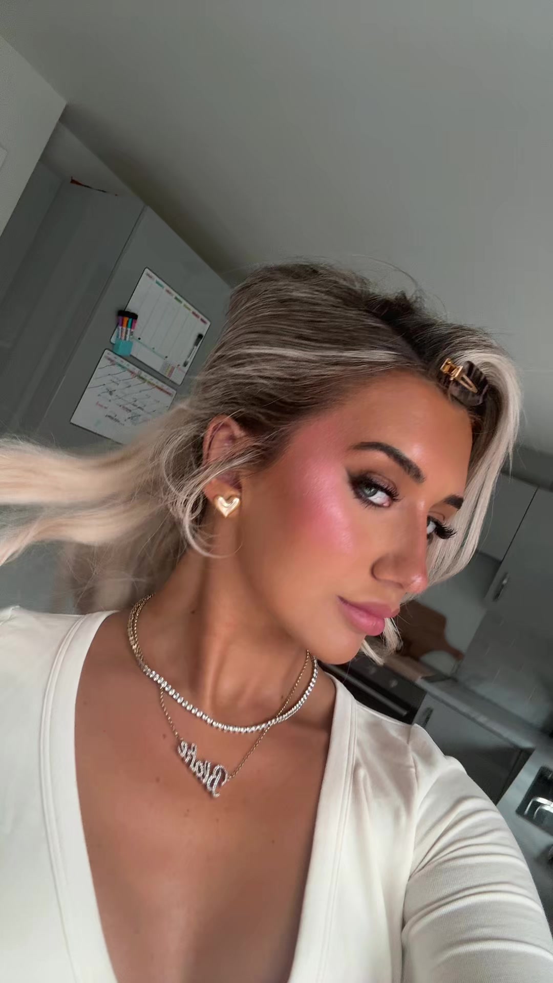 @LeighaClarke