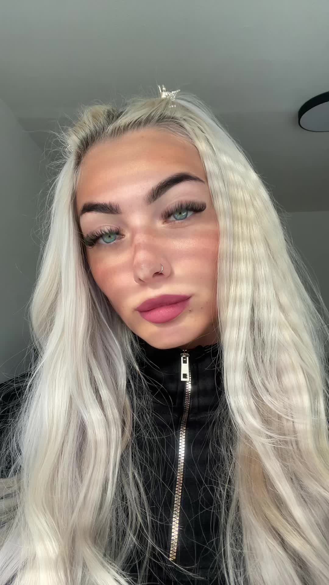 @Aduna