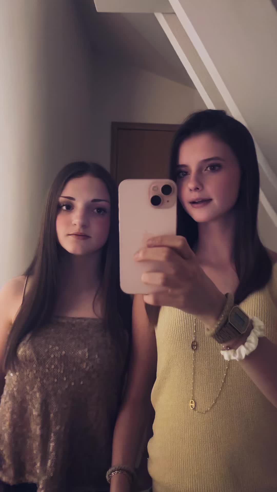 @𝒂𝒅𝒆𝒍𝒆𝒘𝒘𝒘