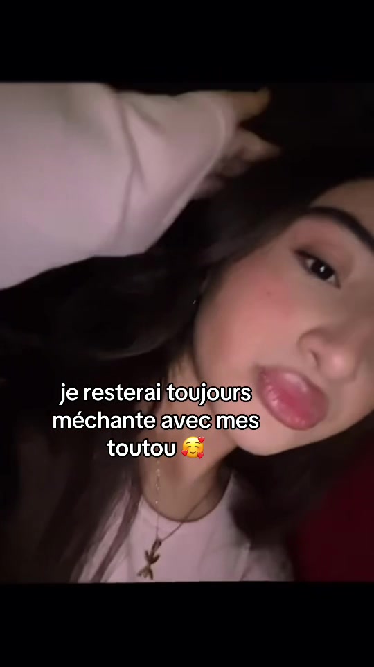@REINE LYNA 👑