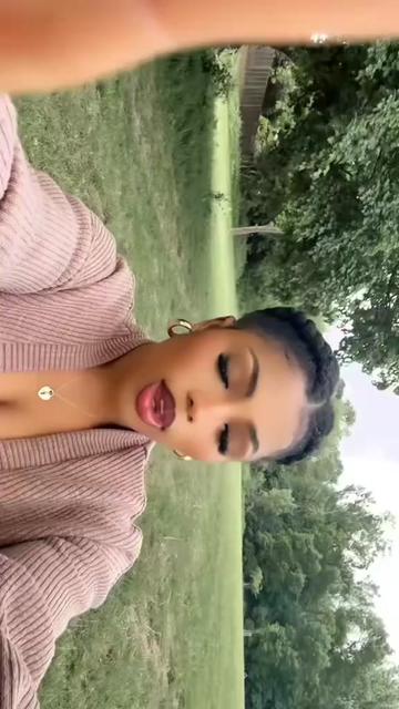 @IYZ QUEEN 💍🦋❤️🩷