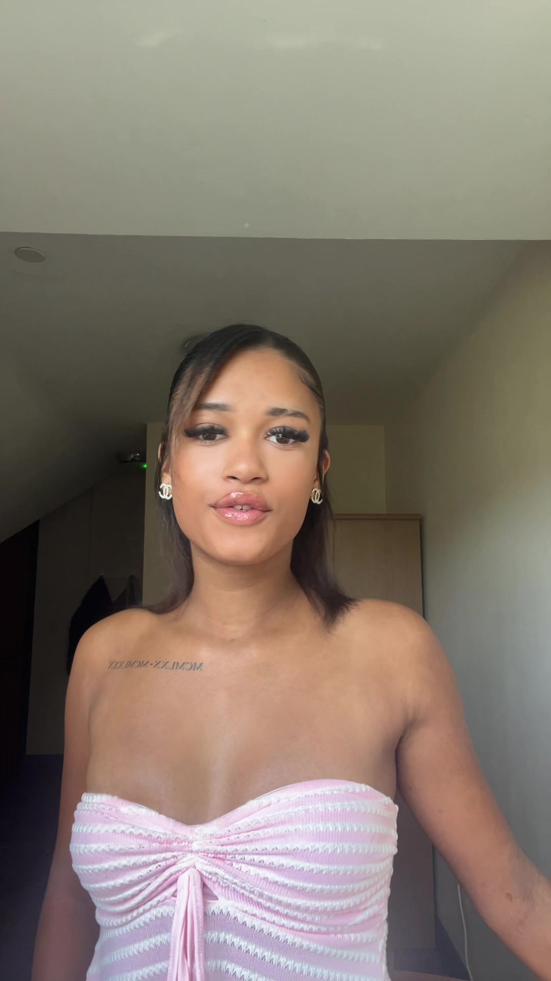 @💋