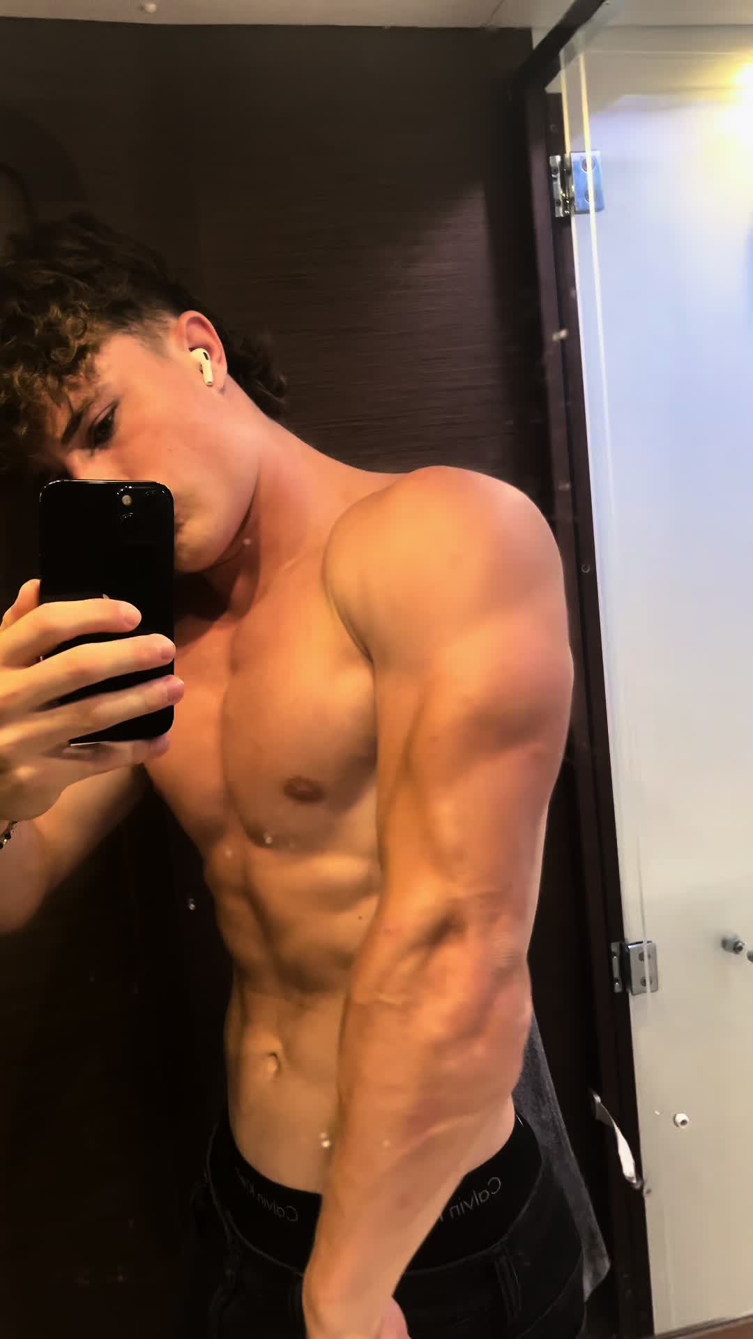 @andysthetic