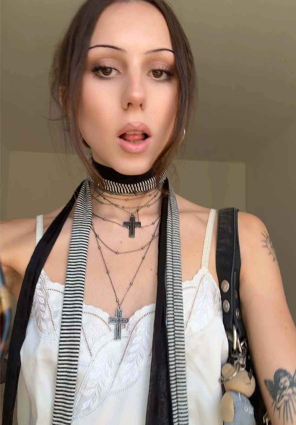 @THEHOUSEOFSIMONS