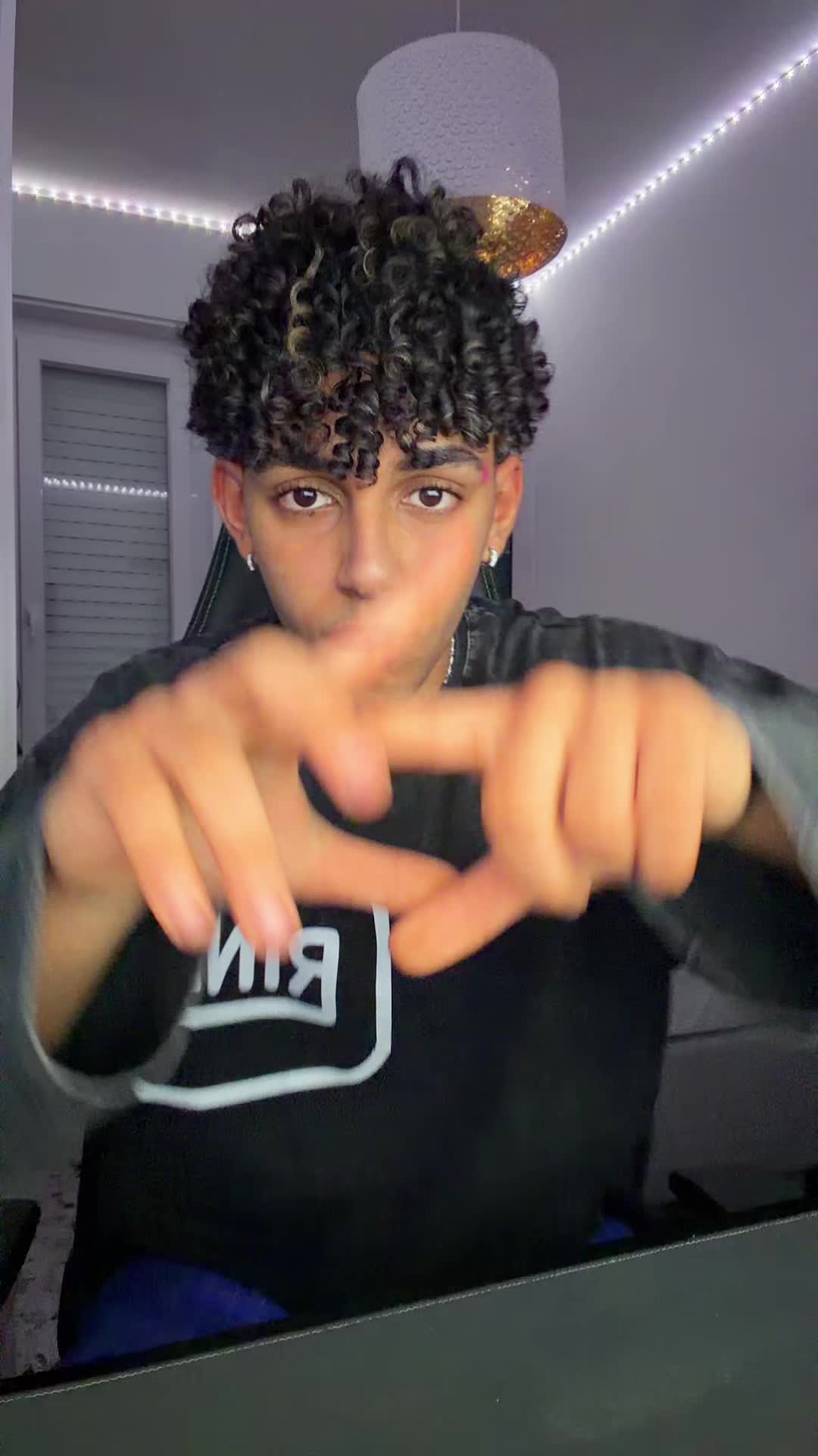 @lightskin.anass