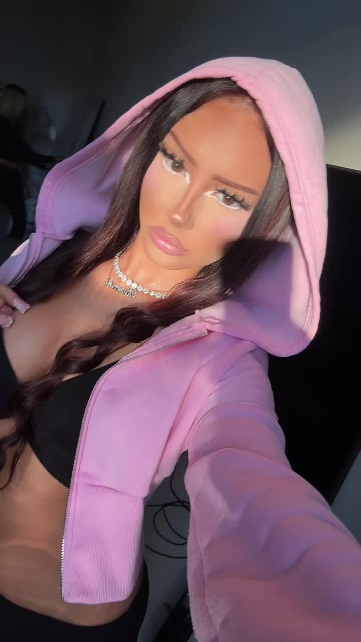 @𝓐&lsquo;