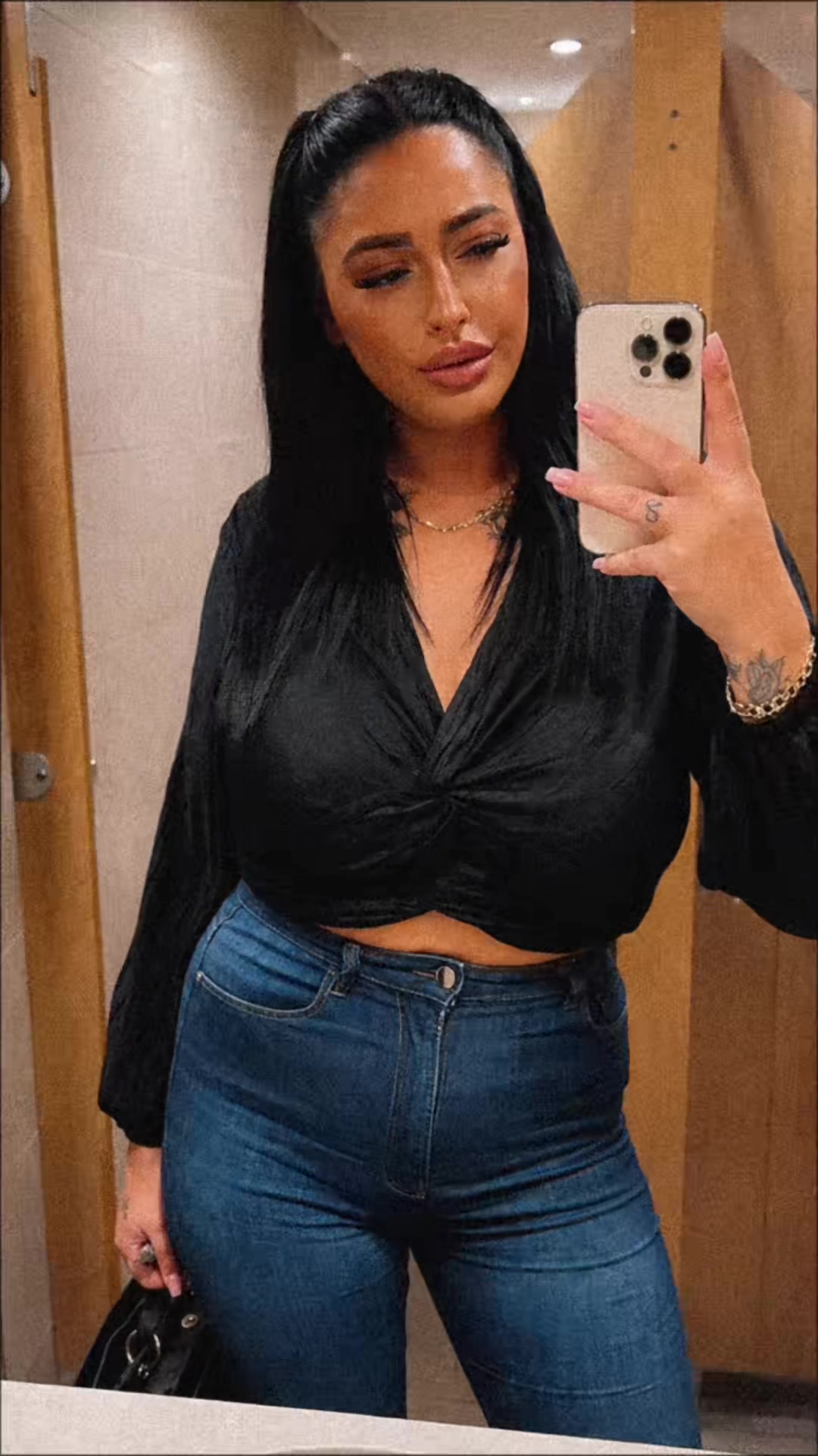 @corina951