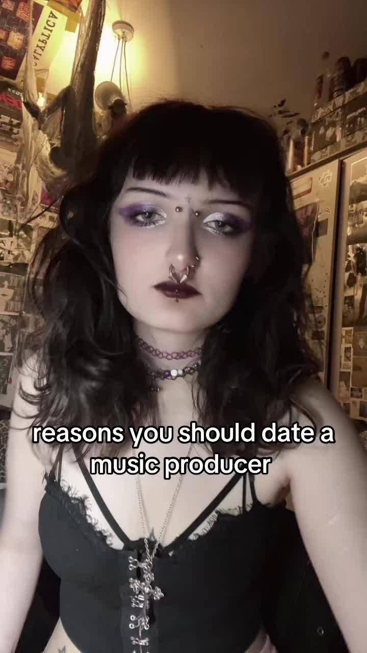@elvira