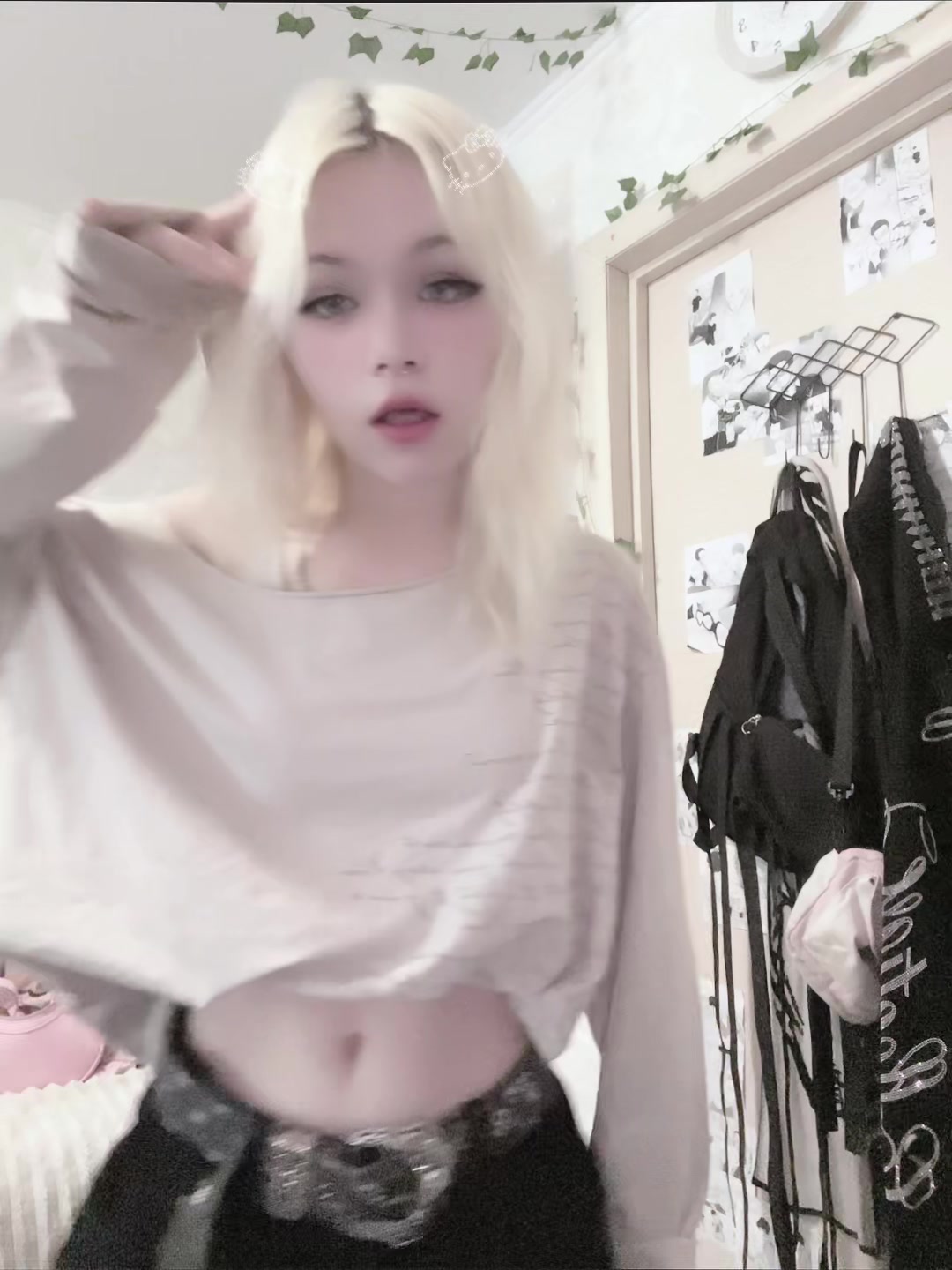 @KeeshiMoshi