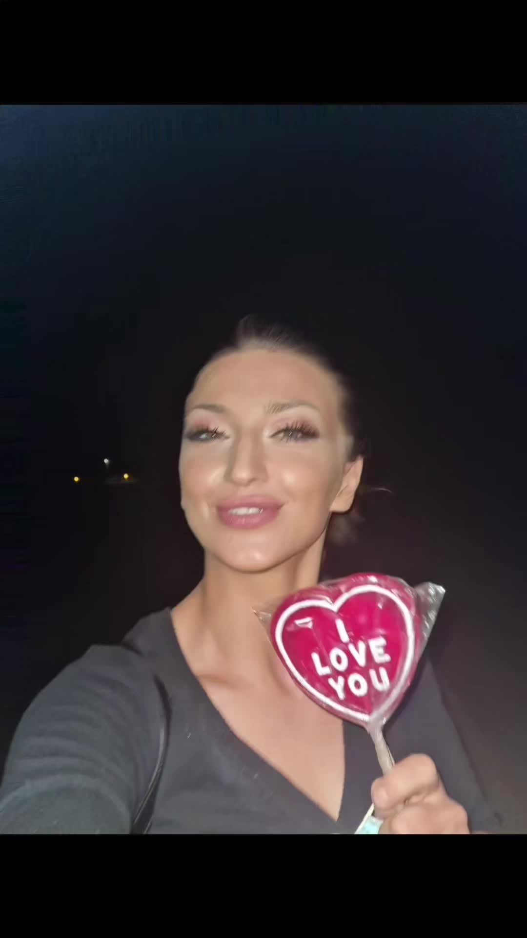 @Roxana Bilea