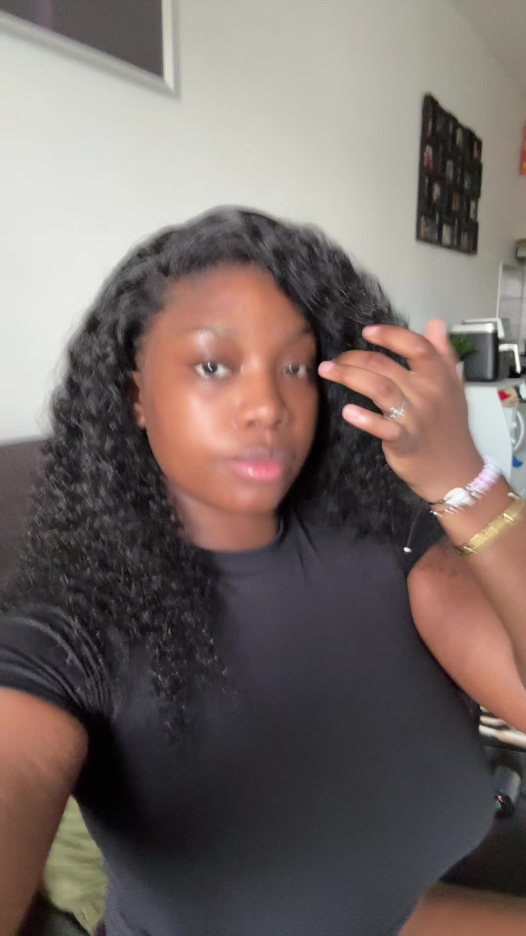 @𝐀𝐍𝐆𝐈💙🪽