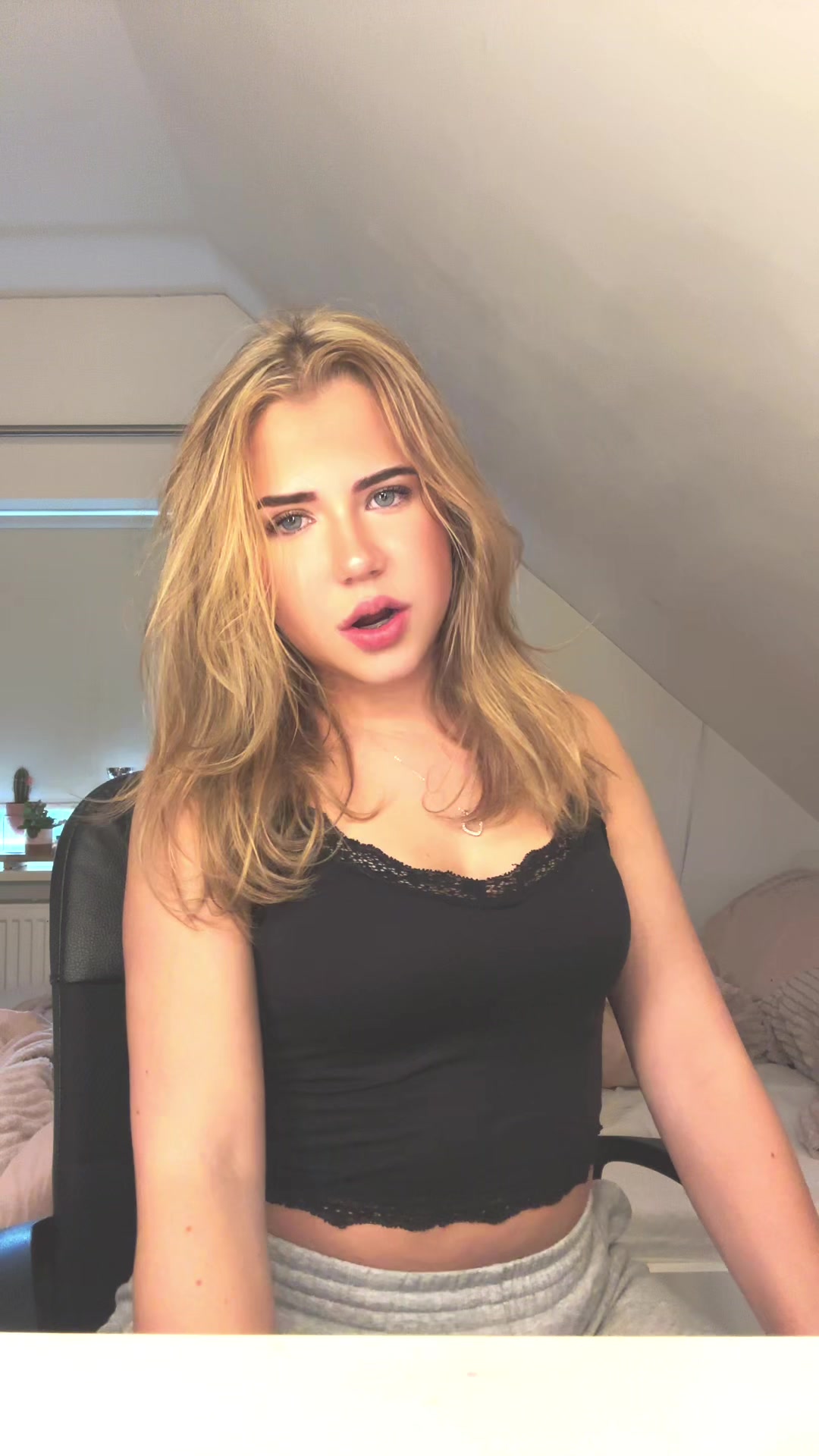@😴💞