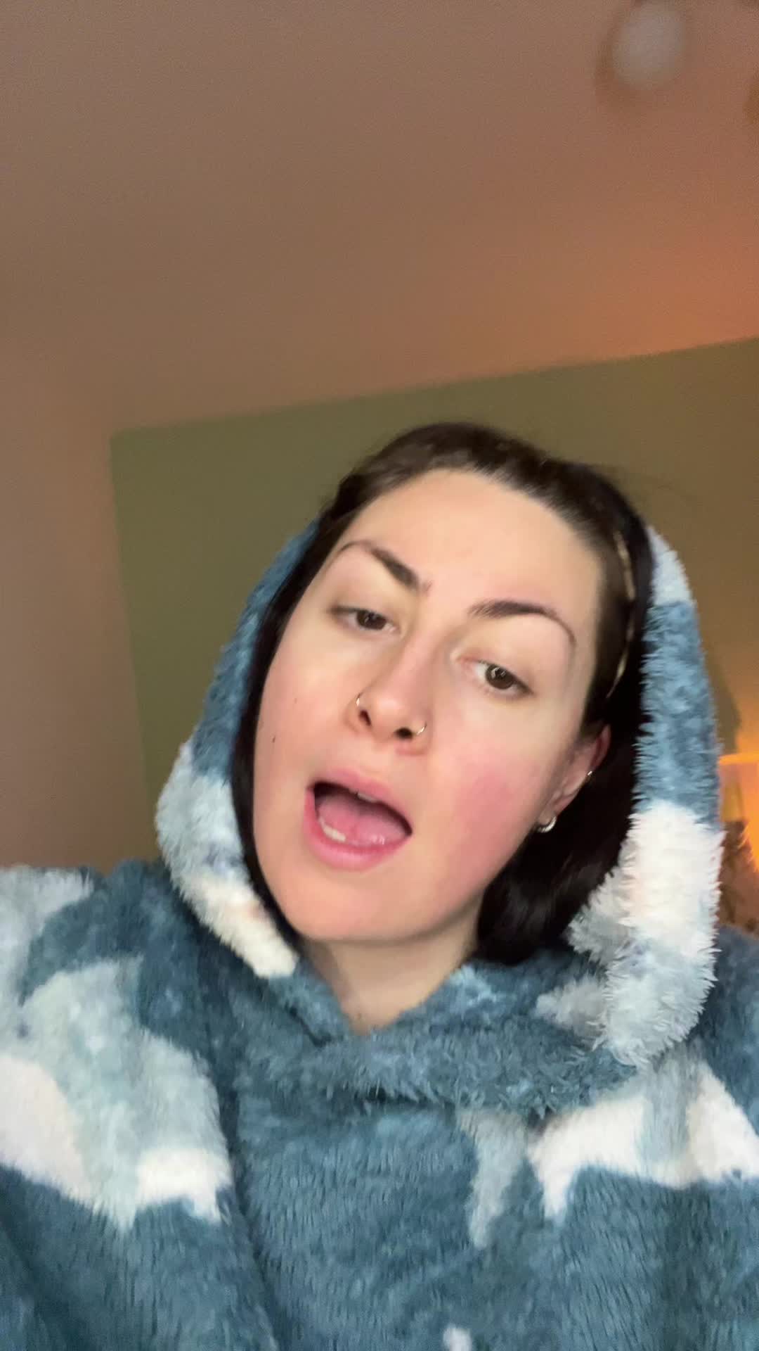 @molls
