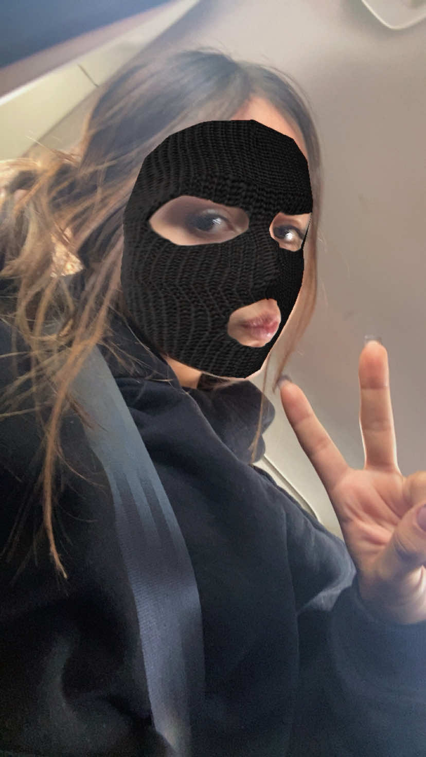 @🖤 𝓶𝓲𝓪 🪽(doms version)