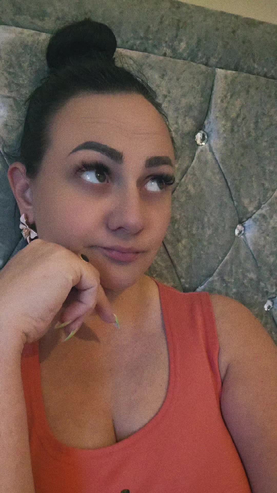 @Bosė😅