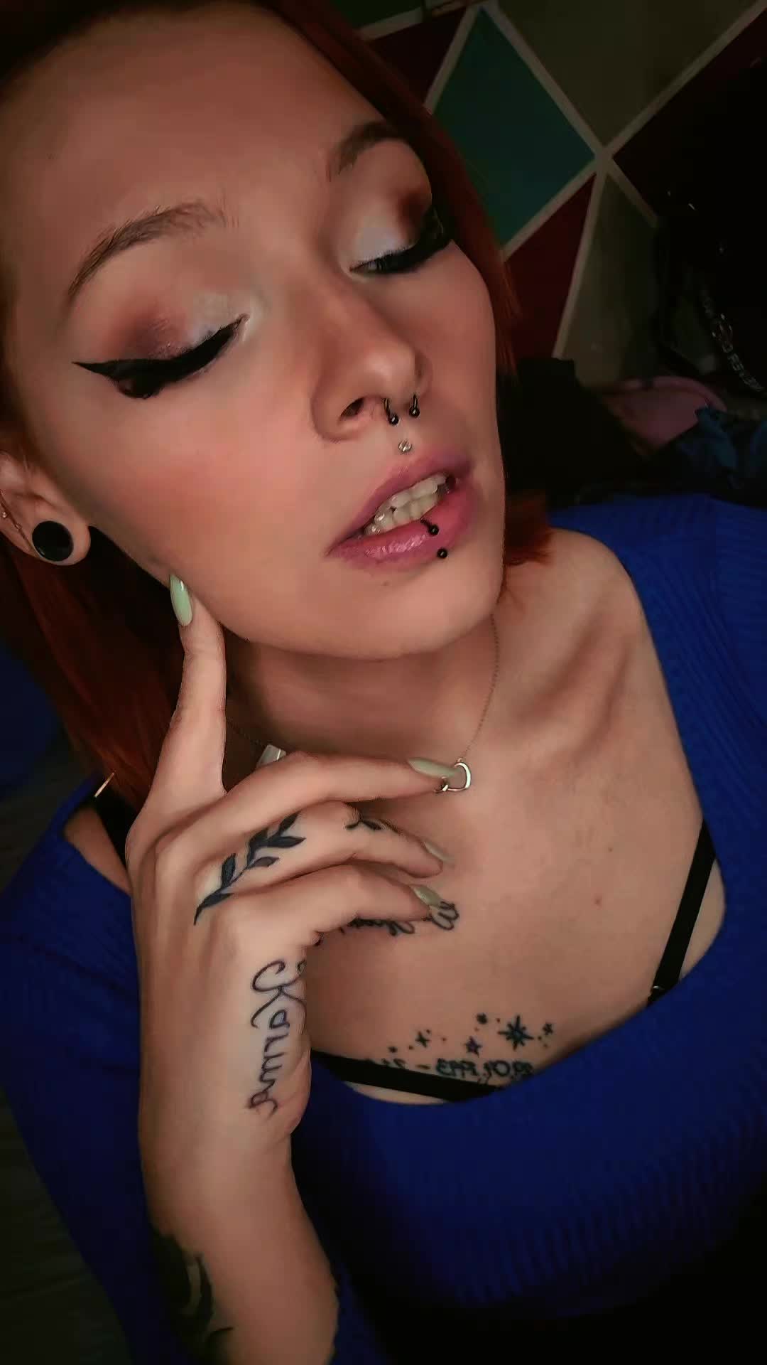 @Angelina🦊💋
