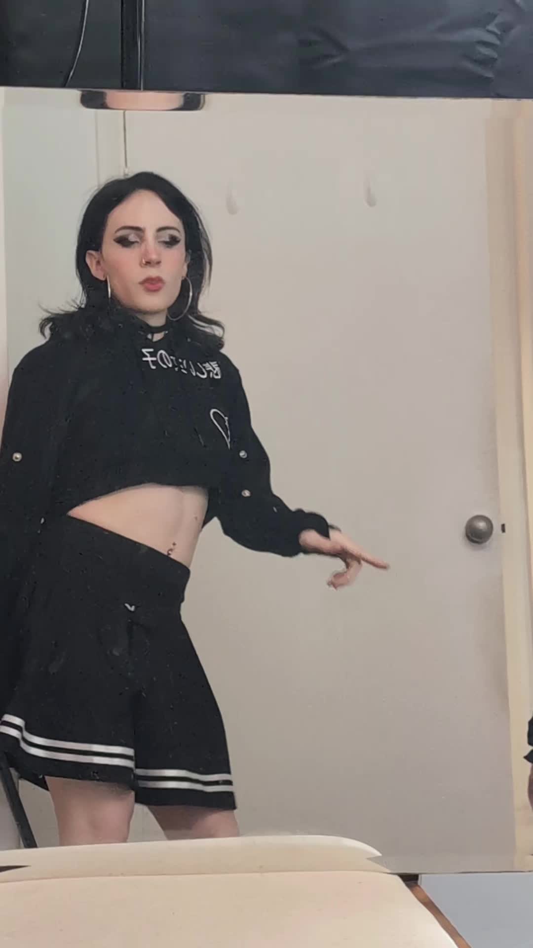 @?