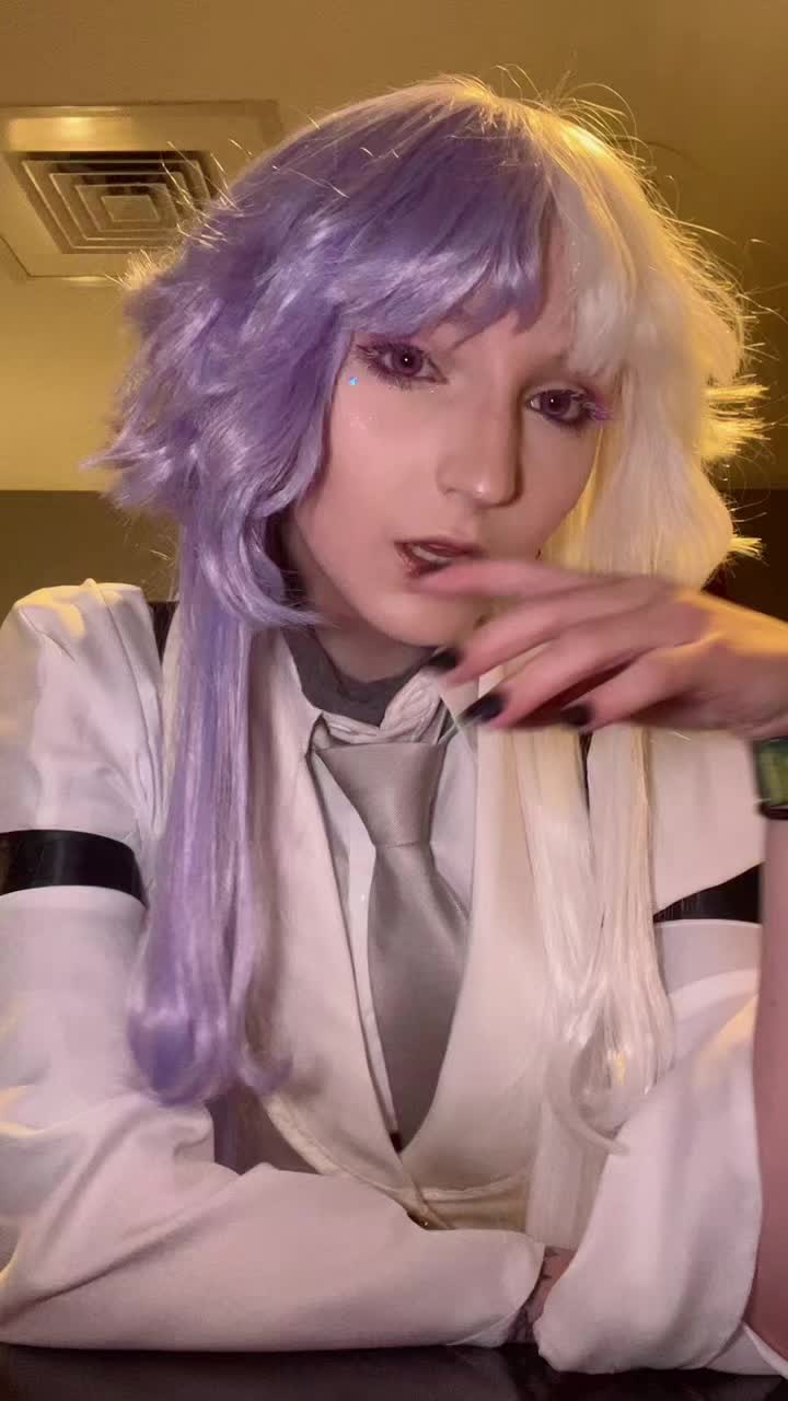@𝓐𝓻𝓪𝔀𝓷 🍷