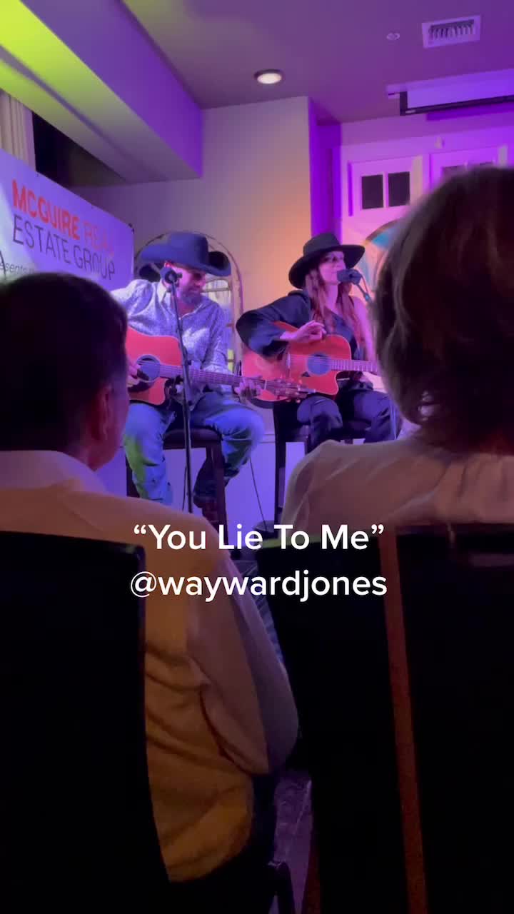 @amandaojones