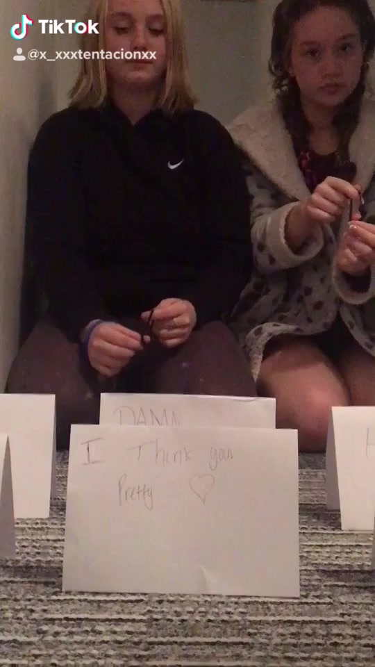 @CaitlynneLo